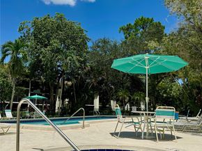 7653 NW 79 Avenue 110, Tamarac FL 33321