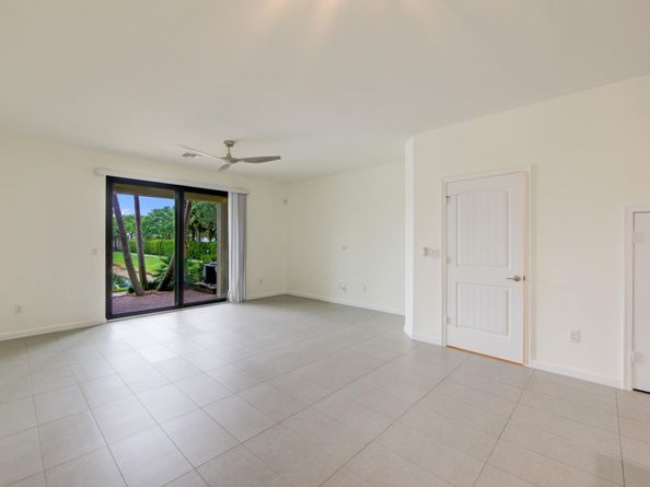 4220 N Dixie Hwy 75, Oakland Park FL 33334