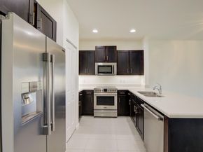 4220 N Dixie Hwy 75, Oakland Park FL 33334