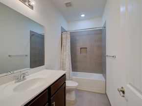 4220 N Dixie Hwy 75, Oakland Park FL 33334