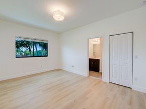 4220 N Dixie Hwy 75, Oakland Park FL 33334