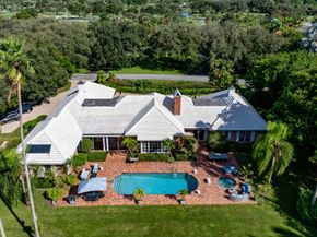 58 Country Road S, Village Of Golf FL 33436