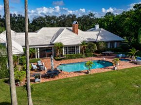 58 Country Road S, Village Of Golf FL 33436