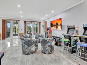 325 NW 153rd Avenue, Pembroke Pines FL 33028