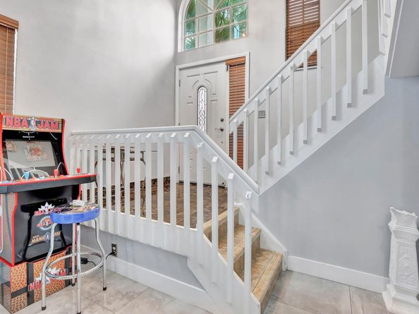 325 NW 153rd Avenue, Pembroke Pines FL 33028