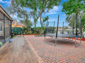 325 NW 153rd Avenue, Pembroke Pines FL 33028