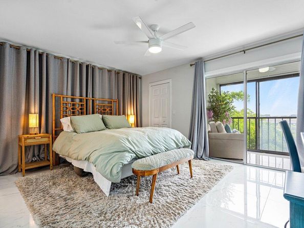 7286 Huntington Lane 401, Delray Beach FL 33446