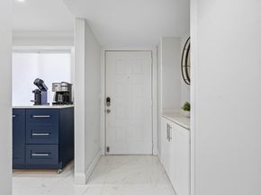 7286 Huntington Lane 401, Delray Beach FL 33446