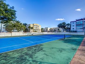 4050 NW 42nd Ave 312, Lauderdale Lakes FL 33319