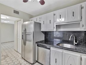 4050 NW 42nd Ave 312, Lauderdale Lakes FL 33319