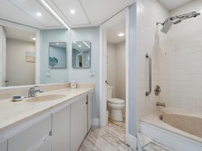 5521 Coach House Circle D, Boca Raton FL 33486