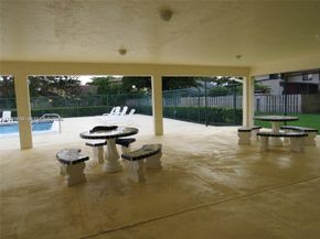 216 Lakeside Circle, Sunrise FL 33326