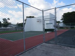 216 Lakeside Circle, Sunrise FL 33326