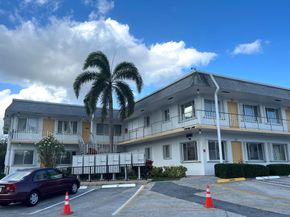 2840 Cynthia Lane 207, Lake Worth Beach FL 33461