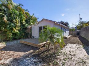 181 NE 15th Ter, Boca Raton FL 33432