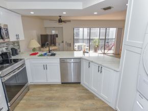1605 S Us Hwy 1 D305, Jupiter FL 33477