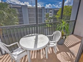 1605 S Us Hwy 1 D305, Jupiter FL 33477