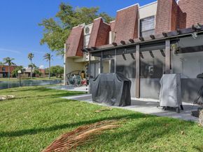 8992 Palm Tree Lane 8992, Pembroke Pines FL 33024