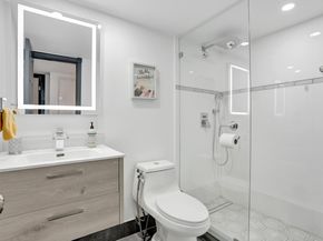 8992 Palm Tree Lane 8992, Pembroke Pines FL 33024