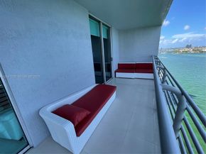 335 S Biscayne Boulevard 1209, Miami FL 33131