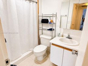 3375 N Country Club Drive 407, Aventura FL 33180