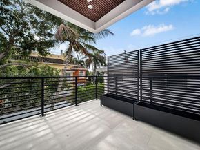 904 NE 17th Terrace, Fort Lauderdale FL 33304