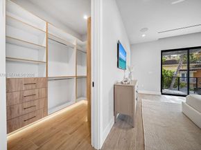904 NE 17th Terrace, Fort Lauderdale FL 33304