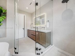 904 NE 17th Terrace, Fort Lauderdale FL 33304