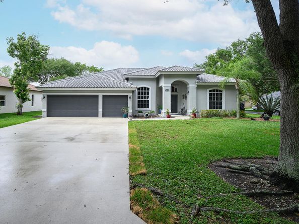 10370 NW 14th Place, Coral Springs FL 33071