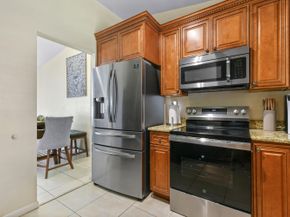 4 Knightsbridge Lane, Boynton Beach FL 33426