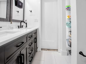 8202 NW 100th Drive, Tamarac FL 33321