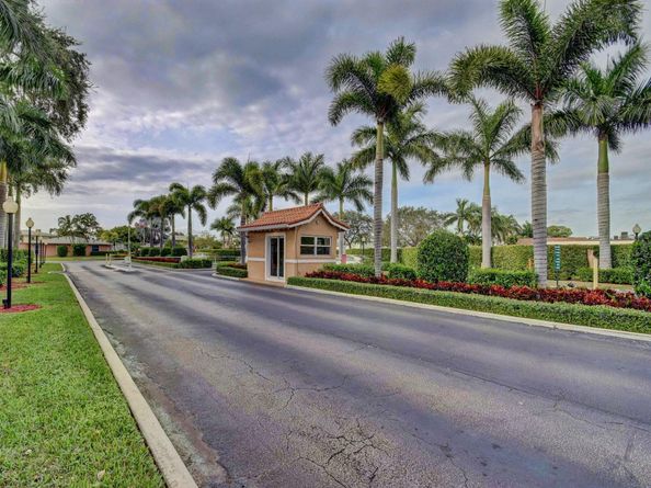 1260 NW 20th Avenue 203, Delray Beach FL 33445