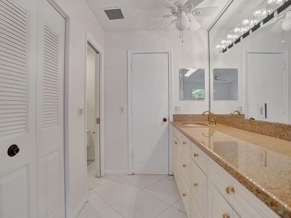 1260 NW 20th Avenue 203, Delray Beach FL 33445