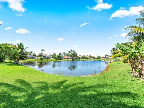 9095 Picot Court Court, Boynton Beach FL 33472
