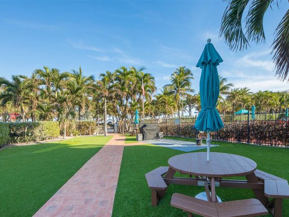 305 N Pompano Beach Blvd 1006, Pompano Beach FL 33062