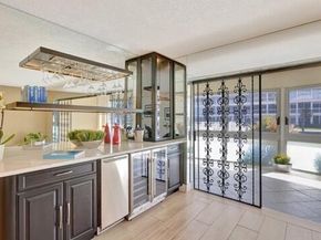 3050 NE 48th Street 107, Fort Lauderdale FL 33308