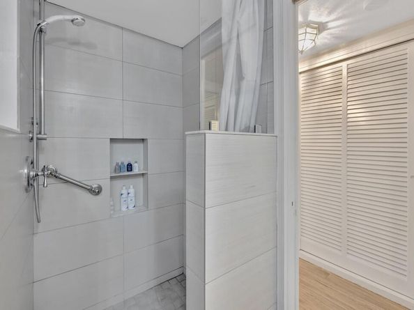 3050 NE 48th Street 107, Fort Lauderdale FL 33308