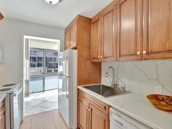 3050 NE 48th Street 107, Fort Lauderdale FL 33308