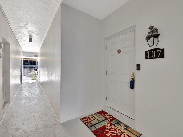 3050 NE 48th Street 107, Fort Lauderdale FL 33308