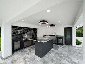 10201 SW 64th St, Miami FL 33173