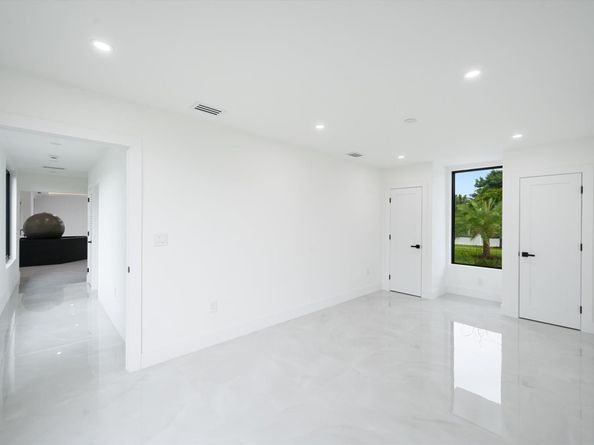 10201 SW 64th St, Miami FL 33173
