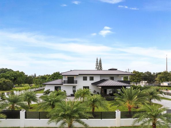 10201 SW 64th St, Miami FL 33173