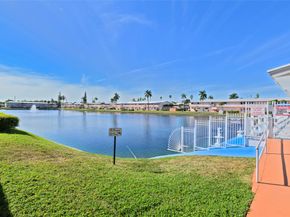 1000 SW 11th Ave 2E, Hallandale Beach FL 33009