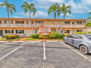 1000 SW 11th Ave 2E, Hallandale Beach FL 33009