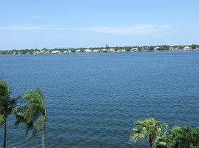 130 Lakeshore Drive 522, North Palm Beach FL 33408