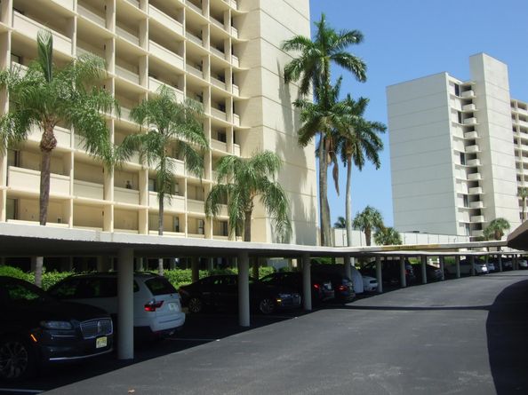 130 Lakeshore Drive 522, North Palm Beach FL 33408