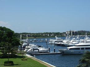 130 Lakeshore Drive 522, North Palm Beach FL 33408