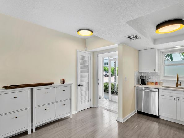 711 NE Harbour Terrace 3090, Boca Raton FL 33431