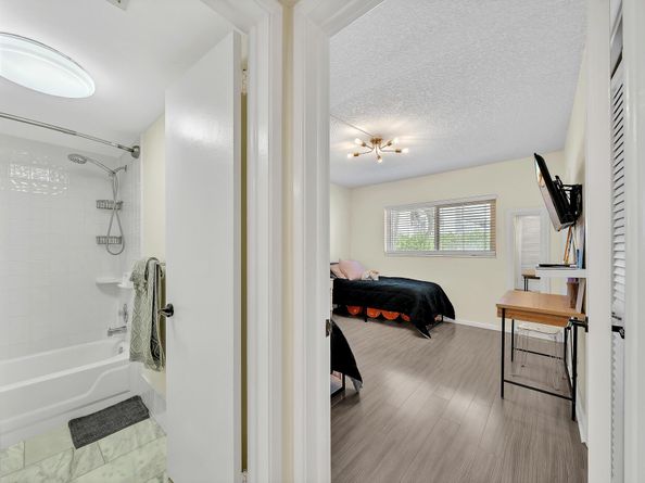 711 NE Harbour Terrace 3090, Boca Raton FL 33431