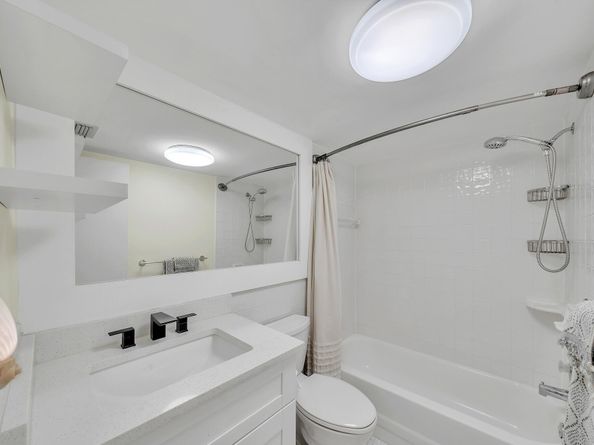 711 NE Harbour Terrace 3090, Boca Raton FL 33431